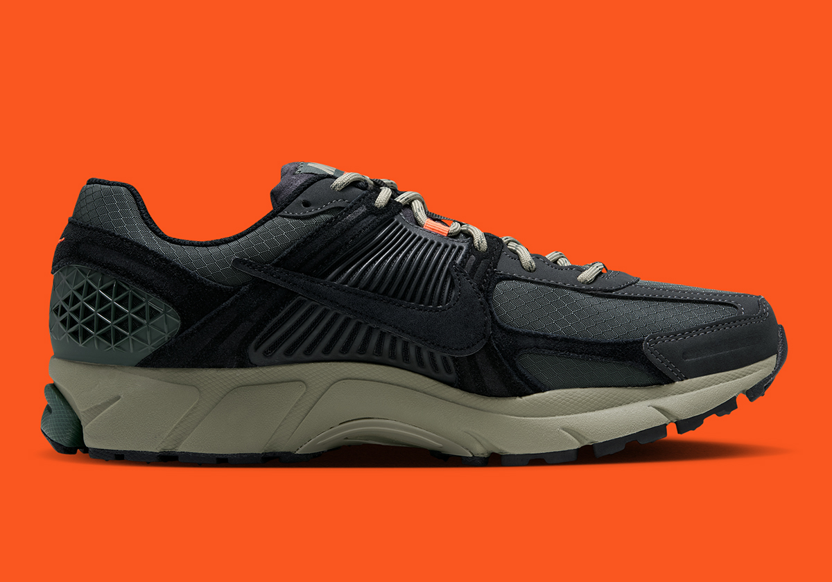 Nike Zoom Vomero 5 Cordura Camo Green Neutral Olive Anthracite Black Iq0380 300 4