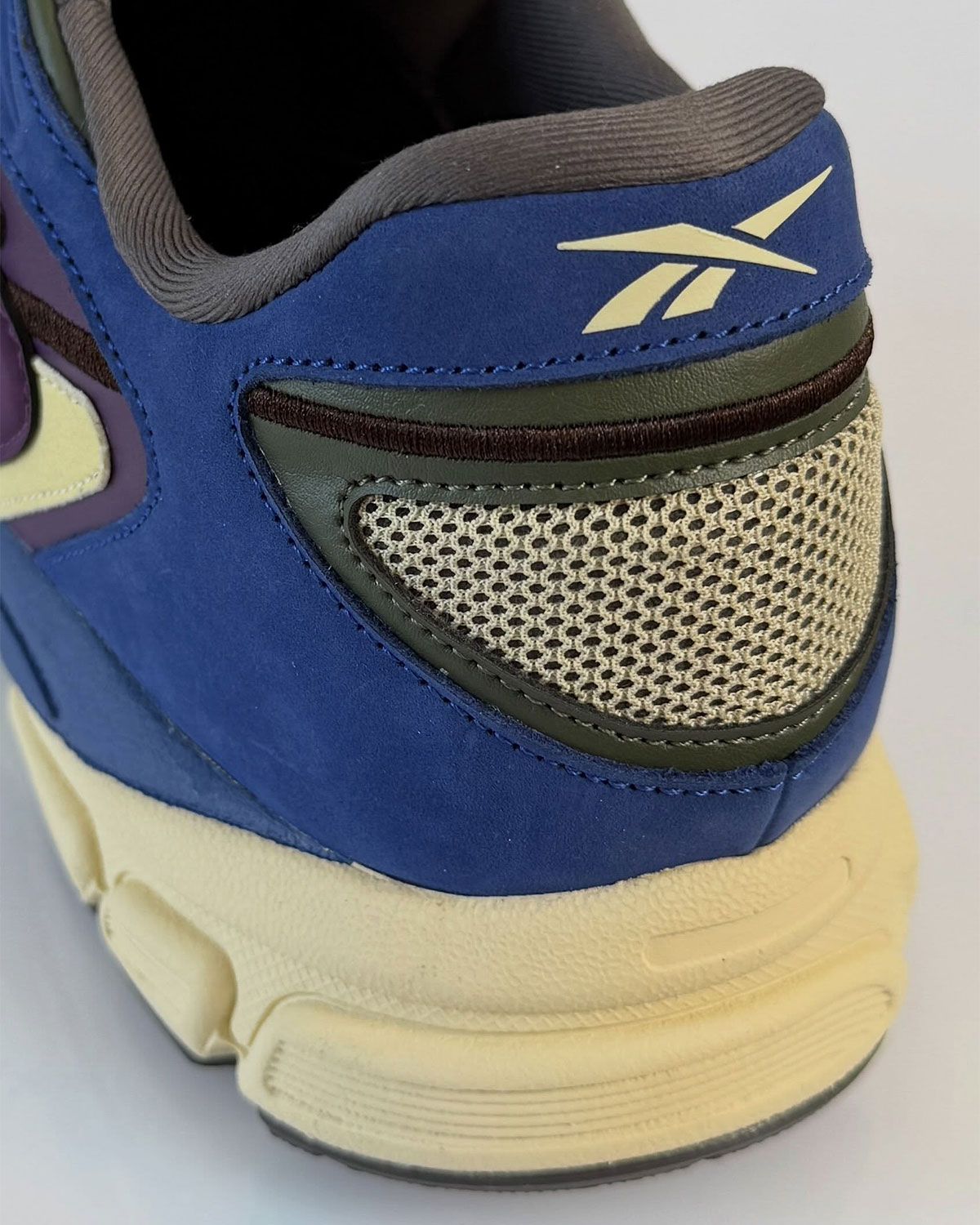 Reebok Ltd Premier Arena 6