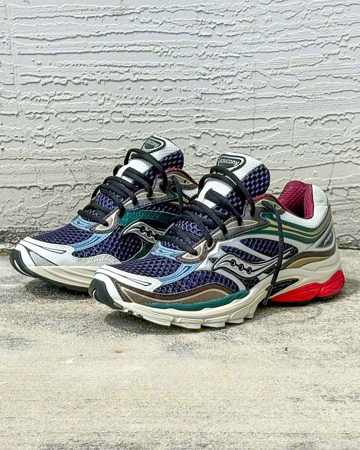 Saucony Progrid Omni 9 Naval Multi S101245 1001 2